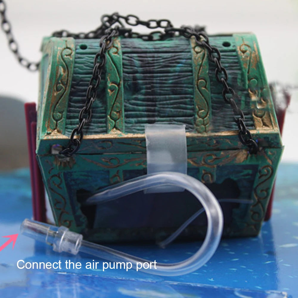 Treasure Hunter Fish Tank Ornament | Diver Action Figure & Treasure Chest Aquarium Decoration